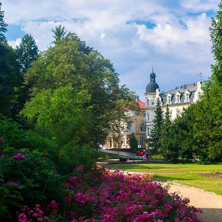 Villa Dagmar Luhačovice Екстериор снимка
