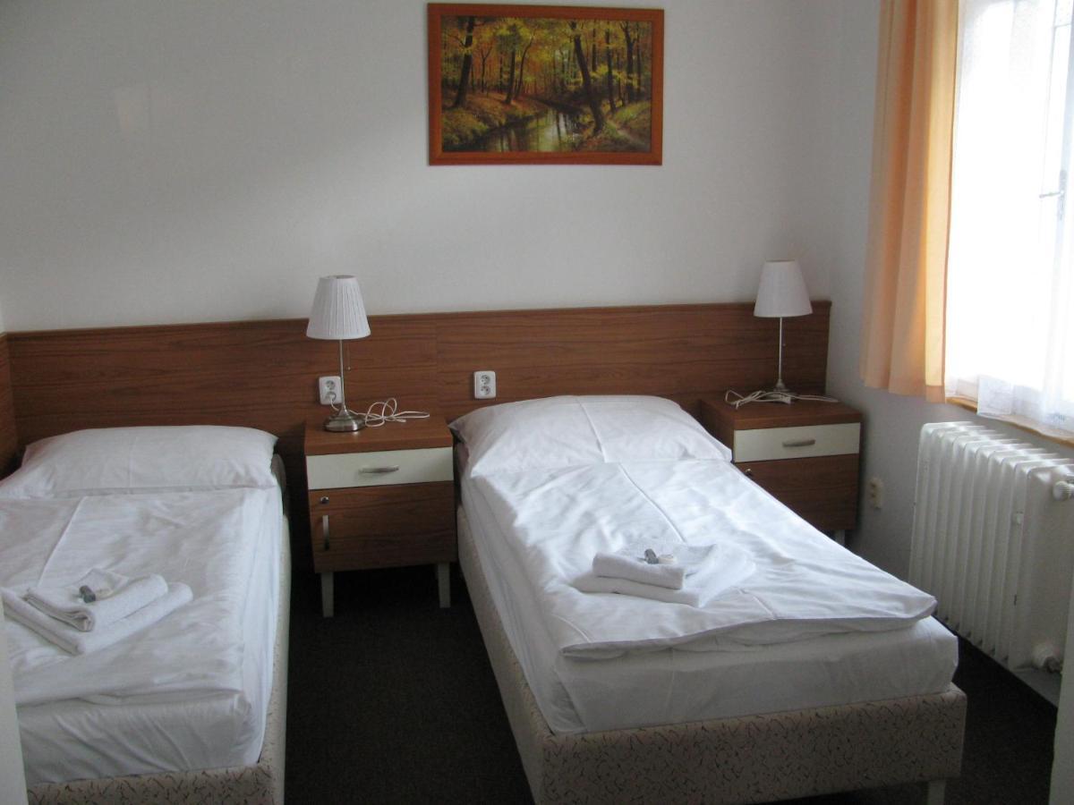 Villa Dagmar Luhačovice Екстериор снимка