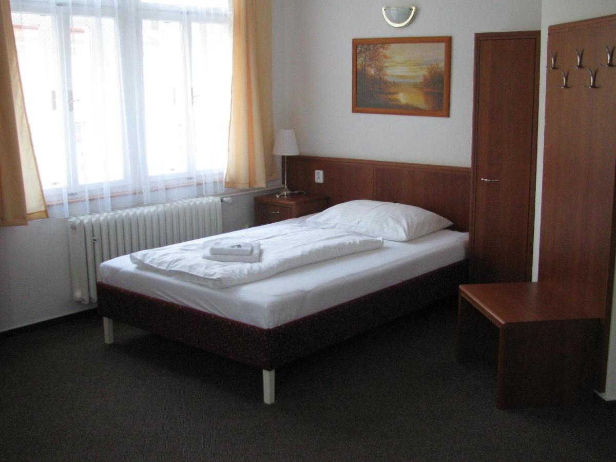 Villa Dagmar Luhačovice Екстериор снимка