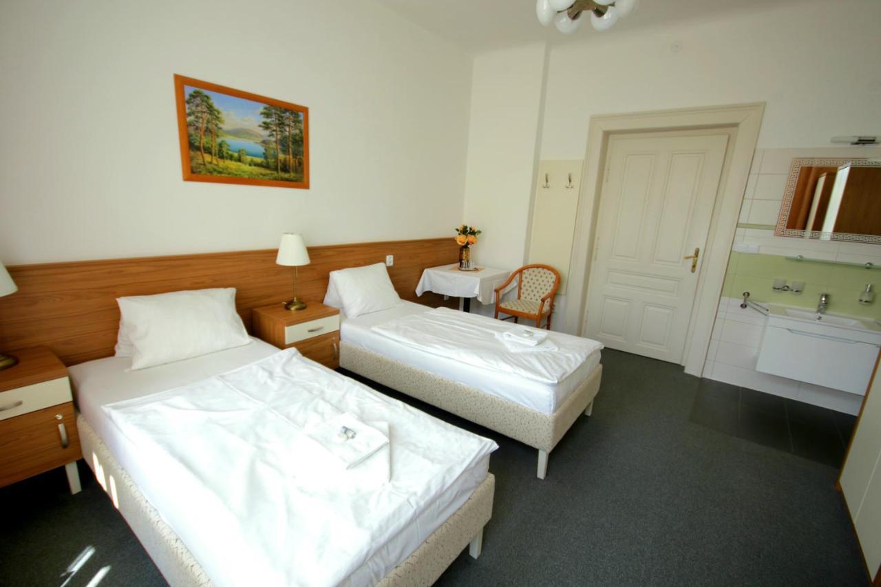 Villa Dagmar Luhačovice Екстериор снимка